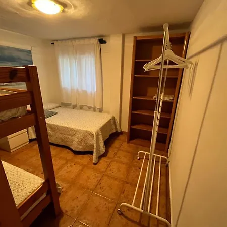 Apartamento Playa Oliva Con Piscina Y Terraza Compartida Con Los Propietarios Exterior photo